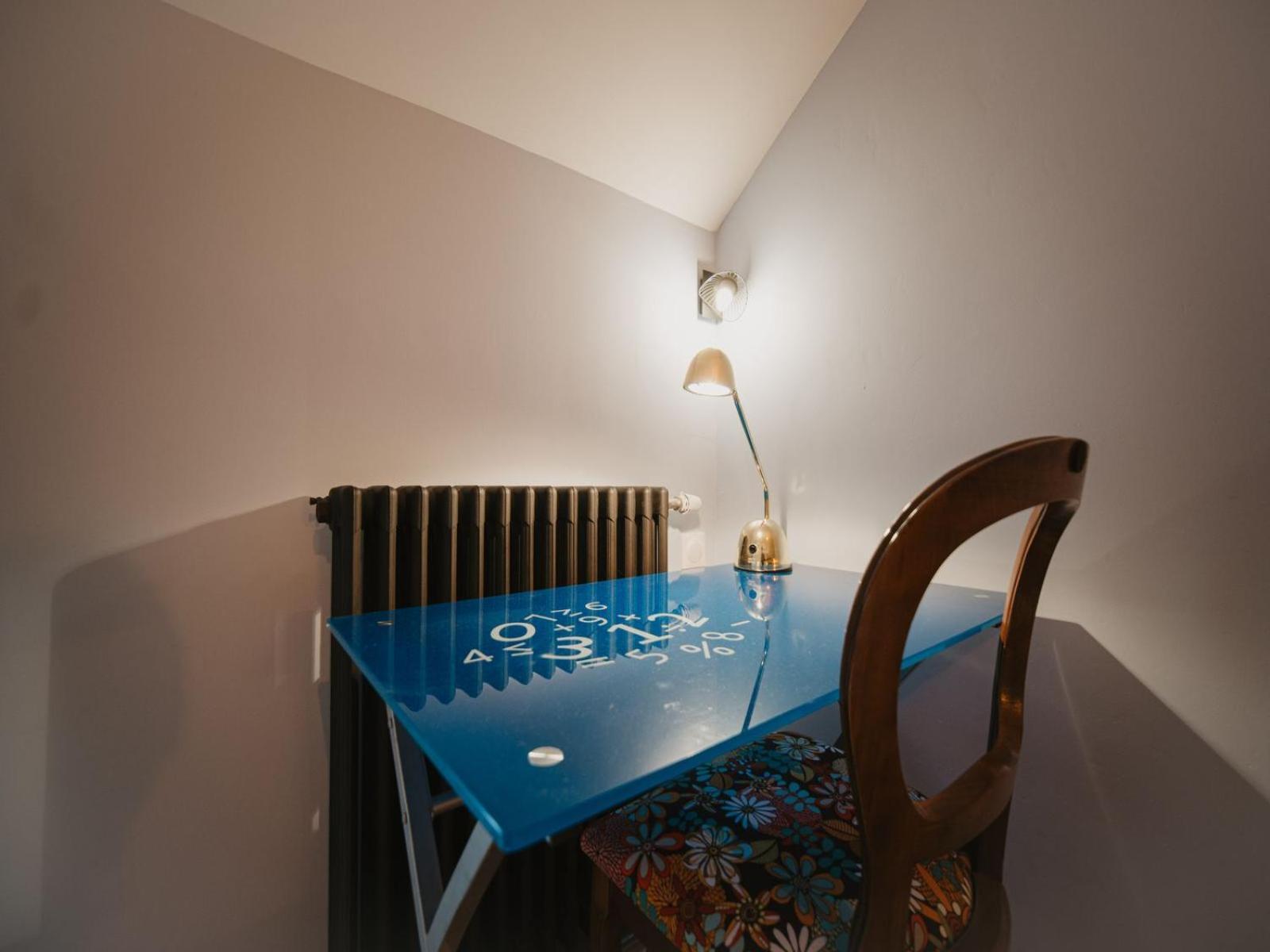 By Les Climats - Au Coeur Du Vignoble - Fixey * Fixin